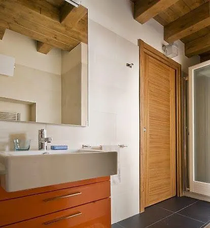 公寓 5 Luxury Apartments-by Italian Stylish, Executive, Contemporary, Ribolla Azzuro, Penthouse 拉利奥
