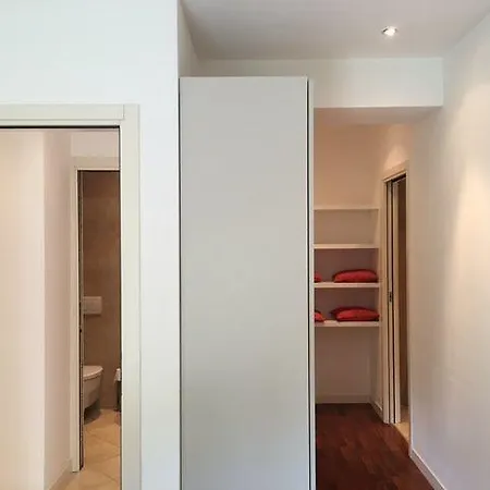 公寓 5 Luxury Apartments-by Italian Stylish, Executive, Contemporary, Ribolla Azzuro, Penthouse *